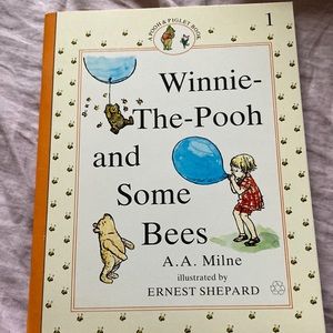 Winnie the Pooh and some Bees (Book 1)